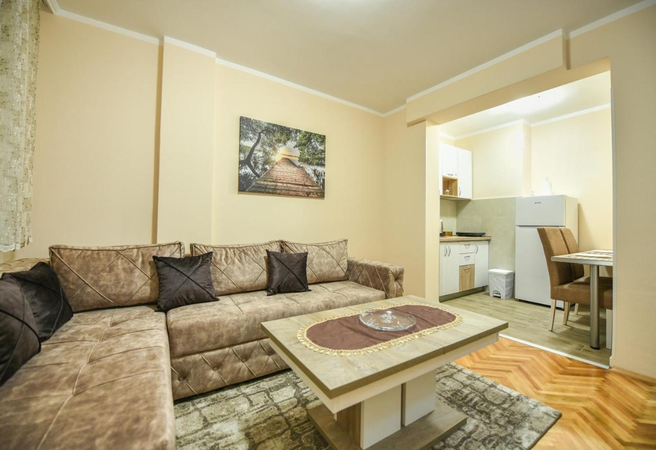 Apartman Centar 2 Подгориця Екстер'єр фото