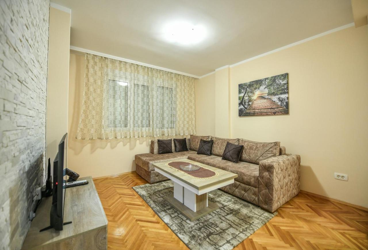 Apartman Centar 2 Подгориця Екстер'єр фото